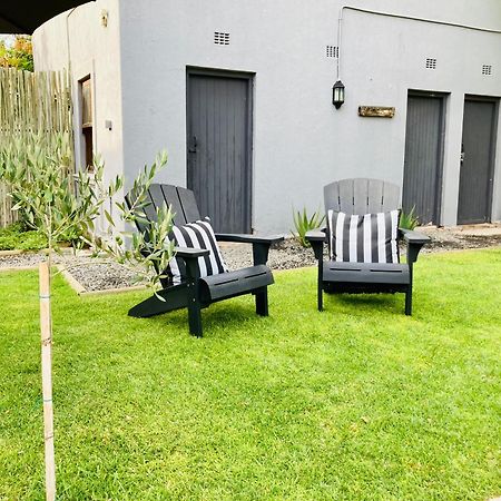 The Merino Guest House Beaufort West Exterior photo