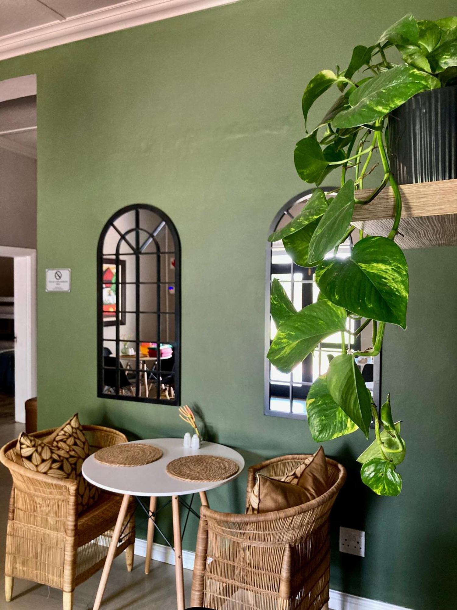 The Merino Guest House Beaufort West Exterior photo