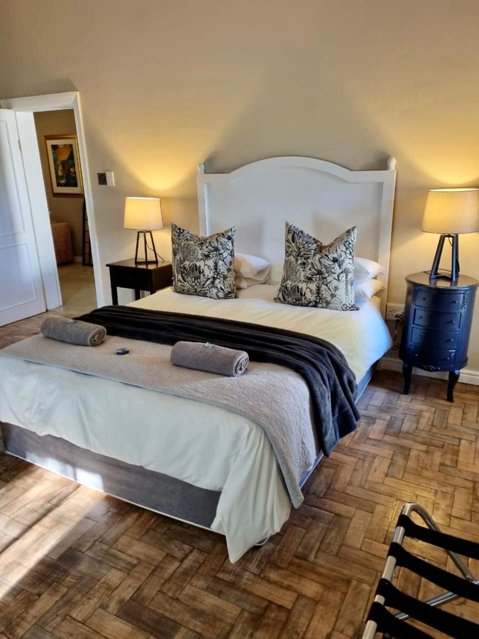 The Merino Guest House Beaufort West Exterior photo